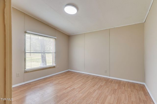 5716 Starlight Road, Kingsport, TN 37660