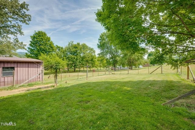 5716 Starlight Road, Kingsport, TN 37660