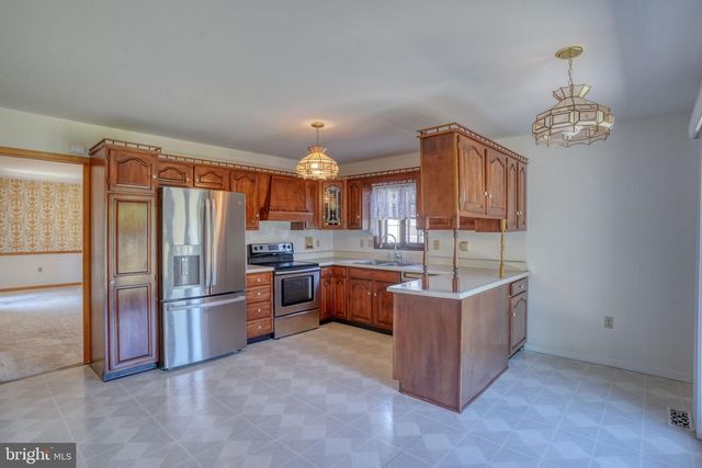 7 WOODS LN, Ocean View, DE 19970