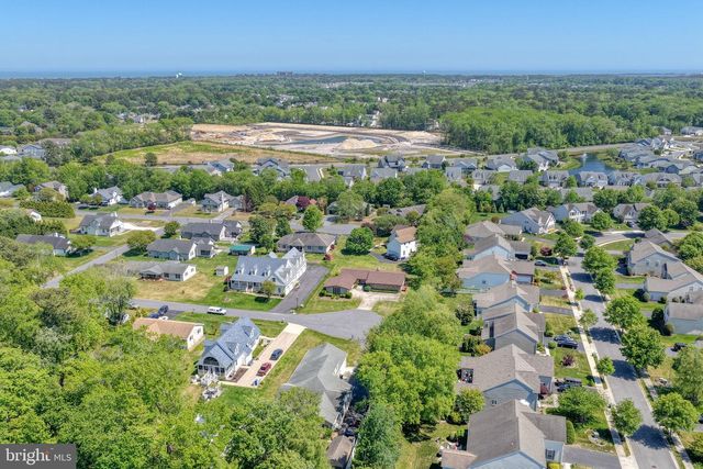 7 WOODS LN, Ocean View, DE 19970