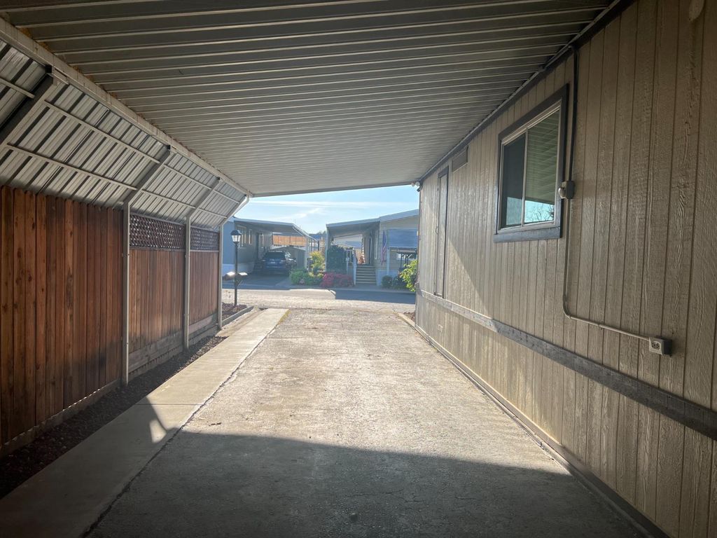 Image 19 of property listing at 371 Bethel Avenue # 102, Sanger, CA 93657