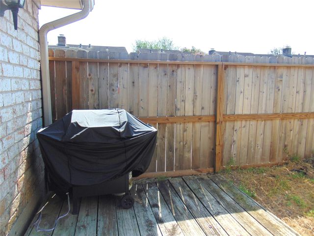 30 Barcelona Court, Missouri City, TX 77459