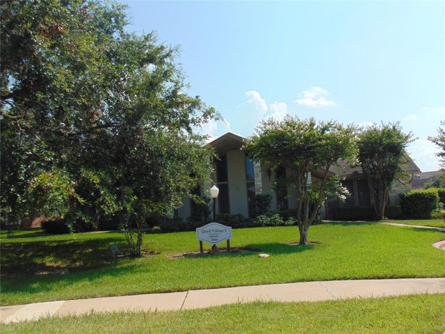 30 Barcelona Court, Missouri City, TX 77459