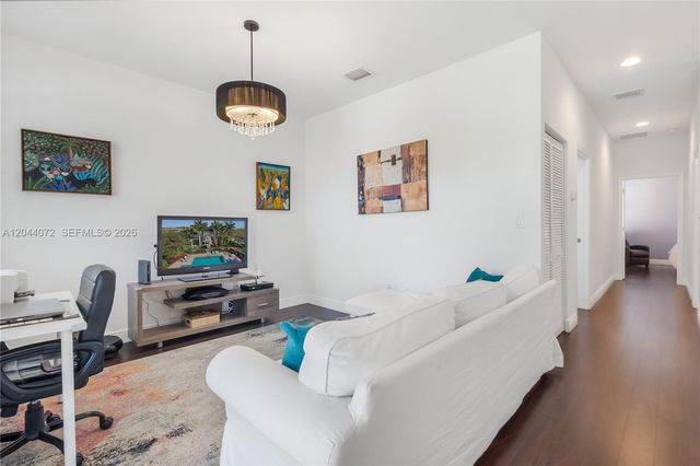 1119 SW 147th Avenue, Pembroke Pines, FL 33027