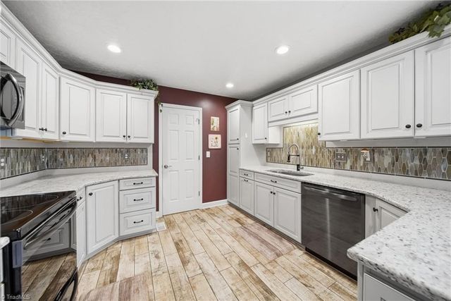 209 Charleston Ridge Drive, Mocksville, NC 27028