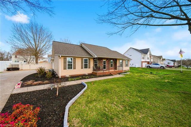 209 Charleston Ridge Drive, Mocksville, NC 27028