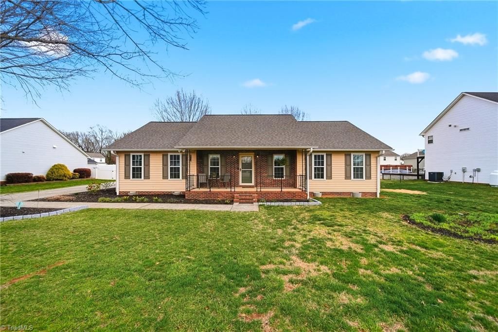 209 Charleston Ridge Drive, Mocksville, NC 27028