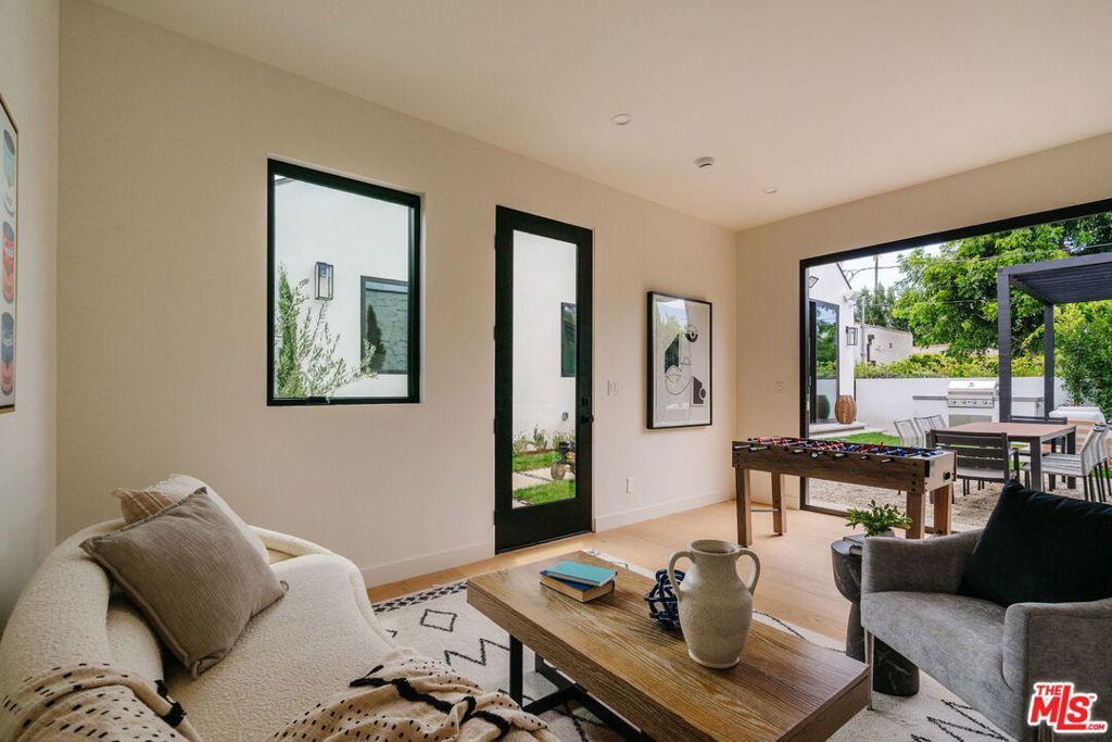 Image 29 of property listing at 1605 S Point View Street, Los Angeles, CA 90035