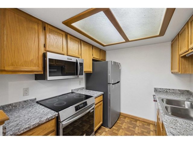 1311 S Cathay Ct 204, Aurora, CO 80017