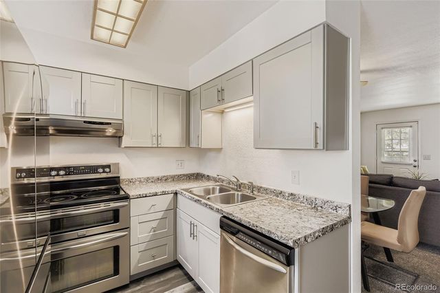 1662 S Idalia Circle S, Aurora, CO 80017