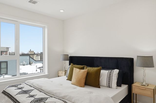 267 Old Colony 308, Boston, MA 02127