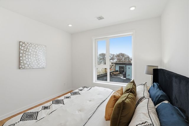 267 Old Colony 308, Boston, MA 02127