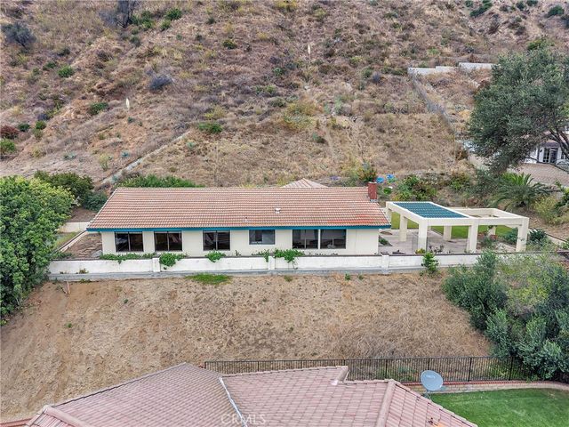3825 Skycrest, Pasadena, CA 91107