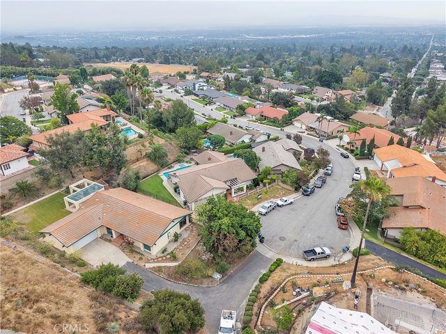 3825 Skycrest, Pasadena, CA 91107