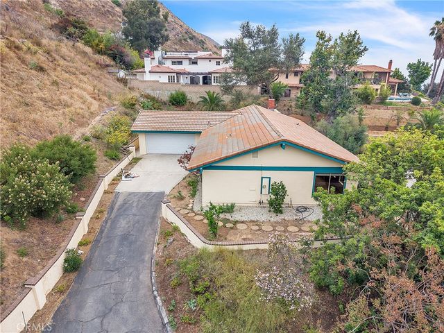 3825 Skycrest, Pasadena, CA 91107