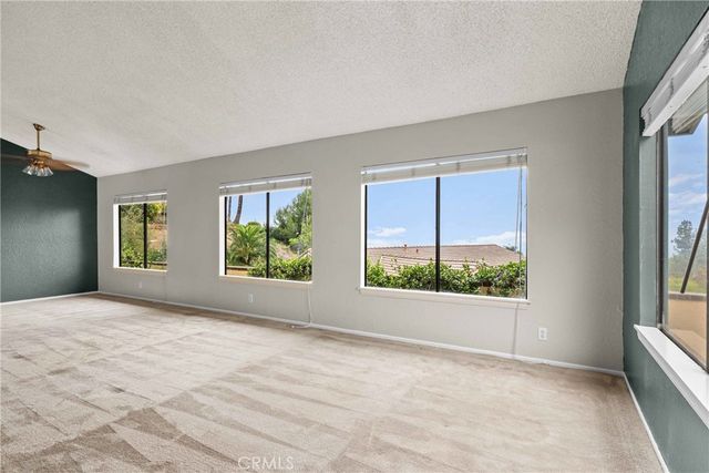 3825 Skycrest, Pasadena, CA 91107