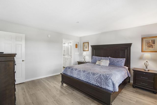 350 S Wildwood Drive S E6, Branson, MO 65616