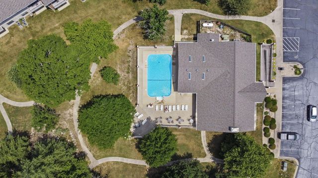 350 S Wildwood Drive S E6, Branson, MO 65616