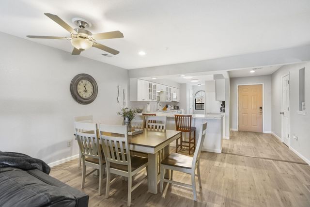 350 S Wildwood Drive S E6, Branson, MO 65616