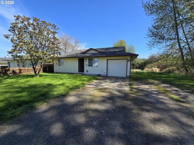 1108 S 11TH Ave, Kelso, WA 98626