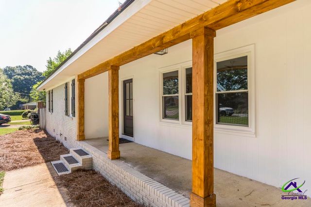 112 Conley Drive, Bonaire, GA 31005
