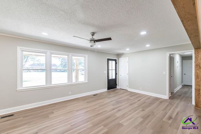 112 Conley Drive, Bonaire, GA 31005