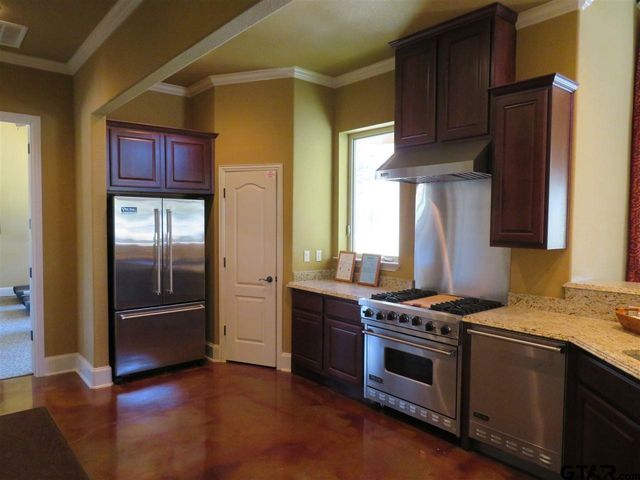 954 La Vista Drive, Tyler, TX 75703