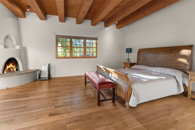 1523 Upper Canyon Road, Santa Fe, NM 87501