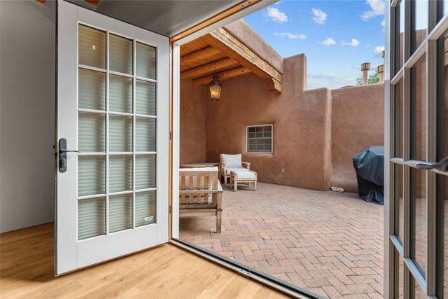 1523 Upper Canyon Road, Santa Fe, NM 87501