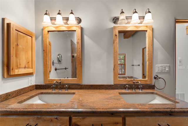 1523 Upper Canyon Road, Santa Fe, NM 87501