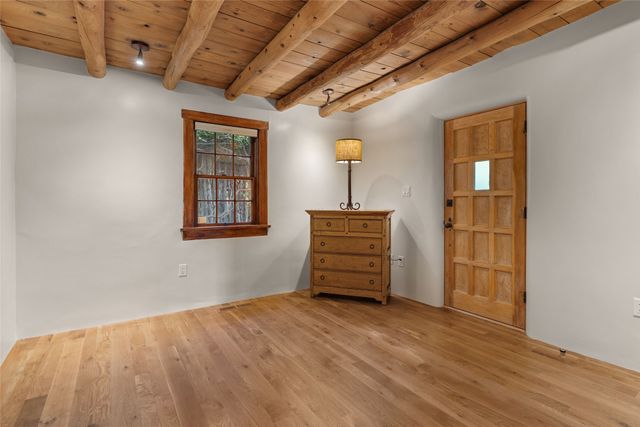 1523 Upper Canyon Road, Santa Fe, NM 87501