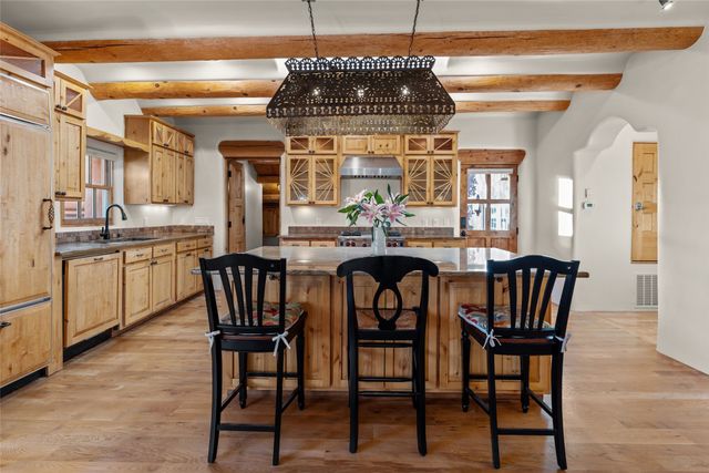 1523 Upper Canyon Road, Santa Fe, NM 87501