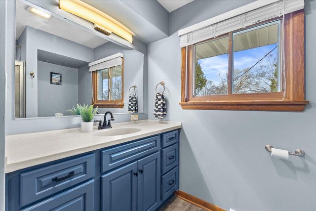 206 Fredonia AVENUE, Fredonia, WI 53021