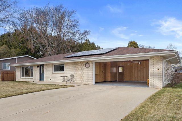 206 Fredonia AVENUE, Fredonia, WI 53021