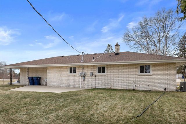 206 Fredonia AVENUE, Fredonia, WI 53021