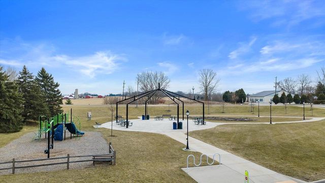 206 Fredonia AVENUE, Fredonia, WI 53021