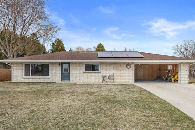 206 Fredonia AVENUE, Fredonia, WI 53021