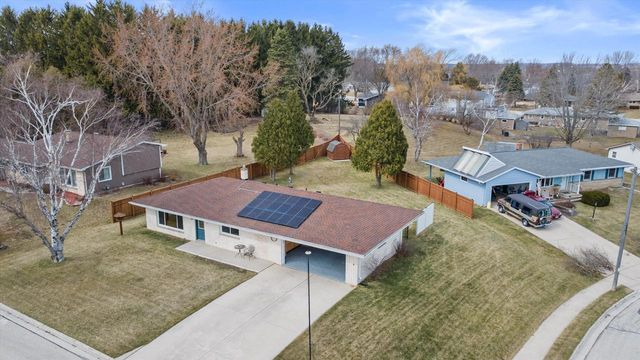 206 Fredonia AVENUE, Fredonia, WI 53021