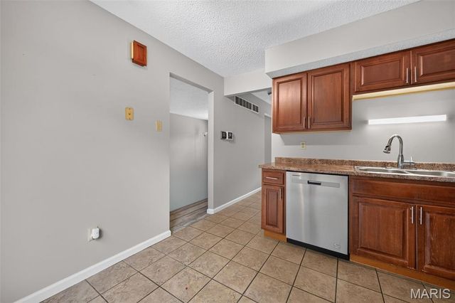 2358 Hidden Meadow Lane, Ballwin, MO 63021
