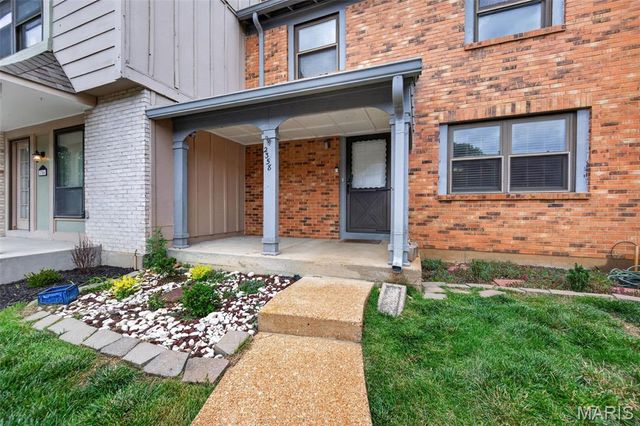 2358 Hidden Meadow Lane, Ballwin, MO 63021