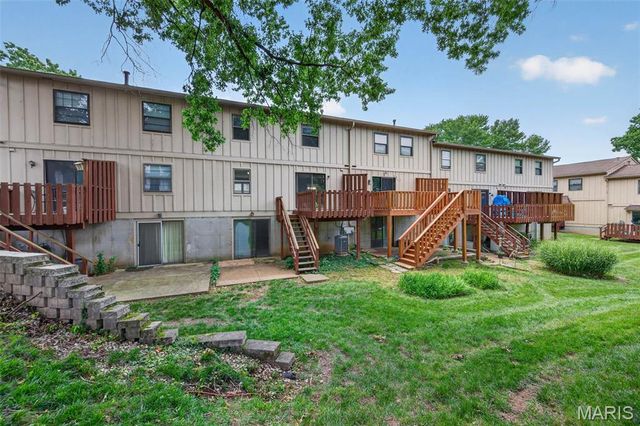 2358 Hidden Meadow Lane, Ballwin, MO 63021
