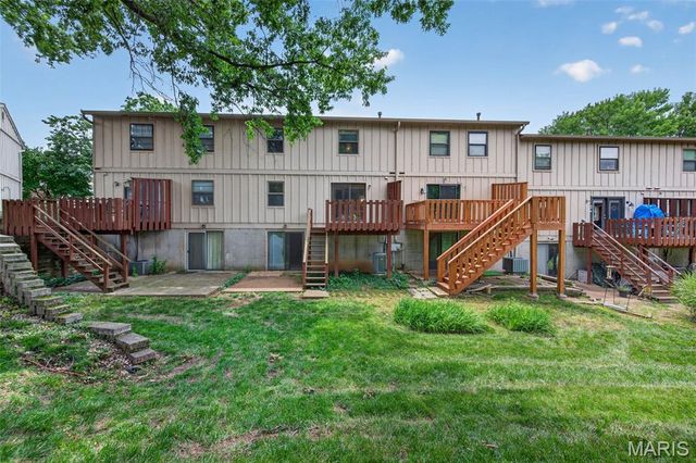 2358 Hidden Meadow Lane, Ballwin, MO 63021