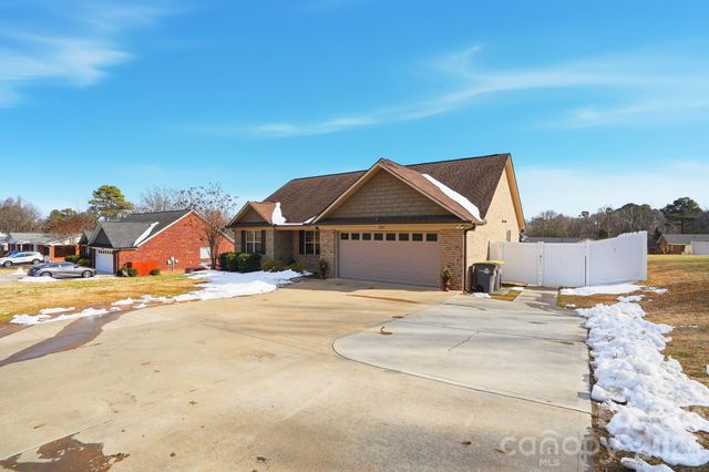 2122 Centergrove Road, Kannapolis, NC 28083