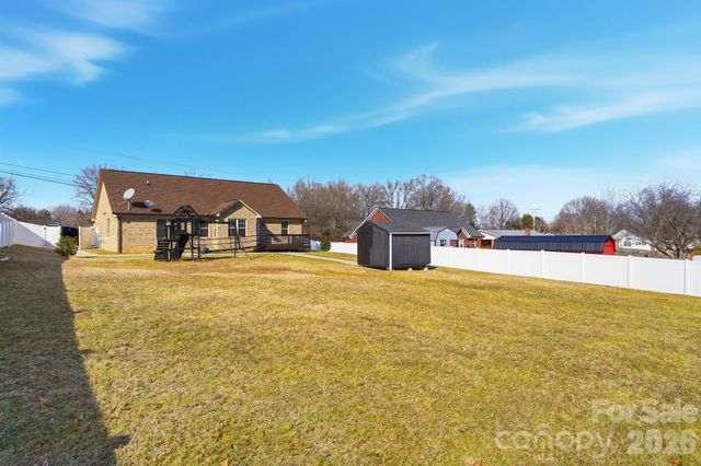 2122 Centergrove Road, Kannapolis, NC 28083