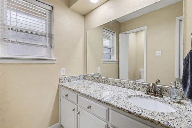 2805 Autumn Drive, Hurst, TX 76054