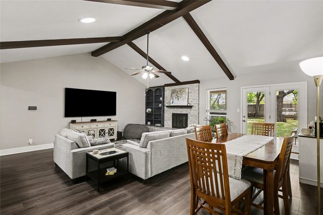 2805 Autumn Drive, Hurst, TX 76054