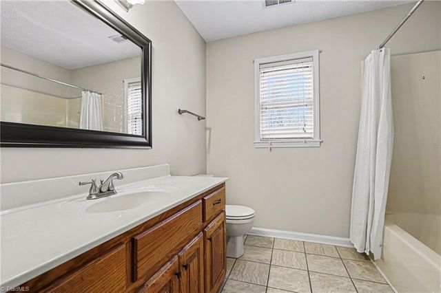 3301 Deal Mill Road, Hudson, NC 28638