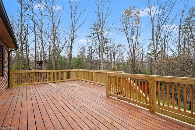 3301 Deal Mill Road, Hudson, NC 28638