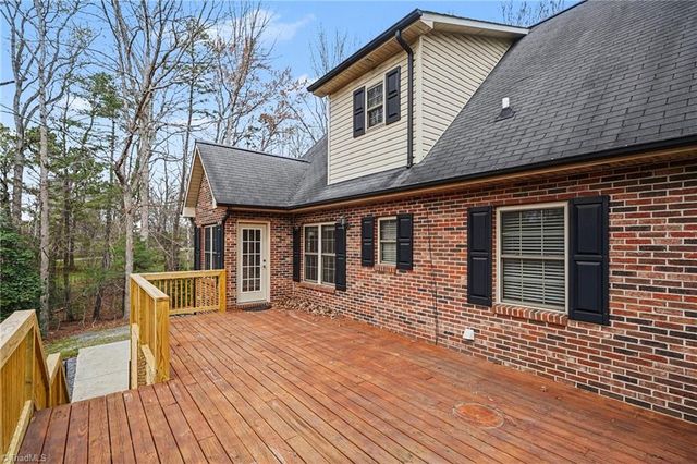 3301 Deal Mill Road, Hudson, NC 28638