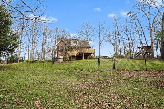 3301 Deal Mill Road, Hudson, NC 28638